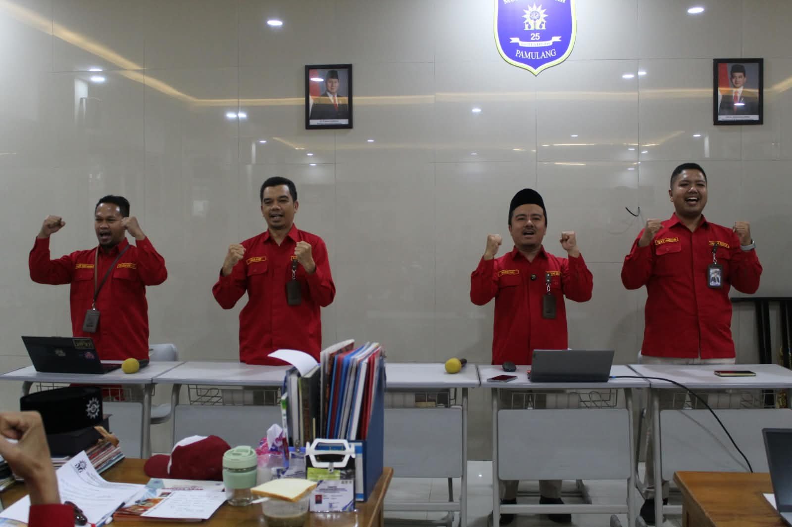 Mengawali Hari dengan Shalawat: Menyiapkan Hati untuk Mendidik Generasi Terbaik